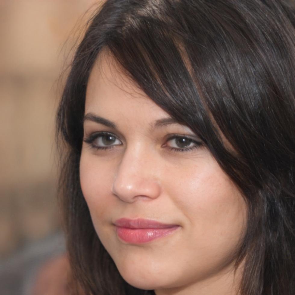 Sarah explaining cloud backup architectures